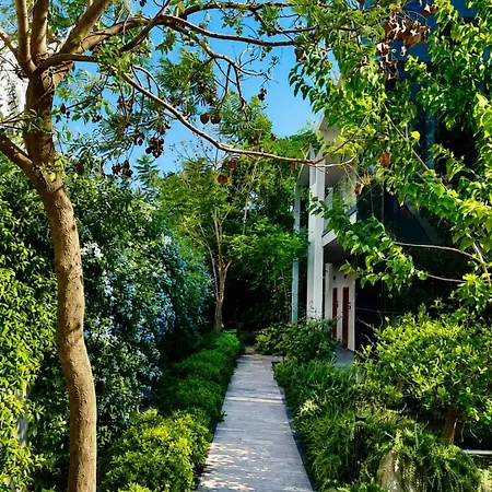Celeste Bella Luxury & Hotel *
