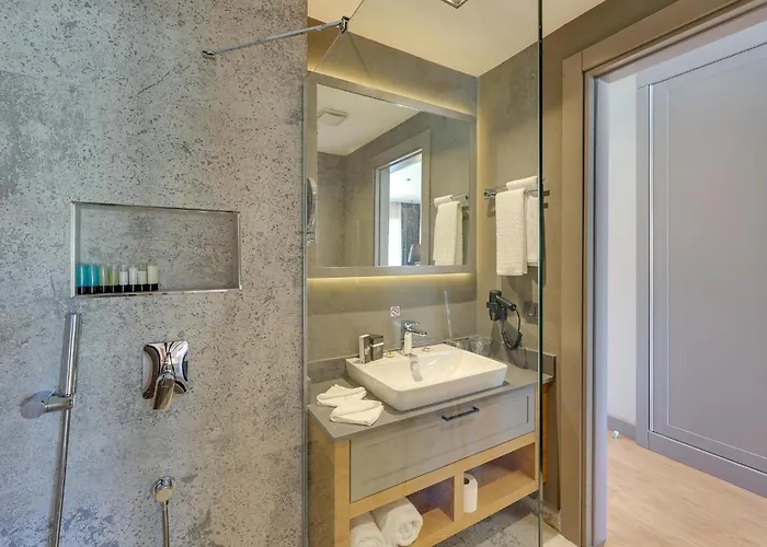 Celeste Bella Luxury &